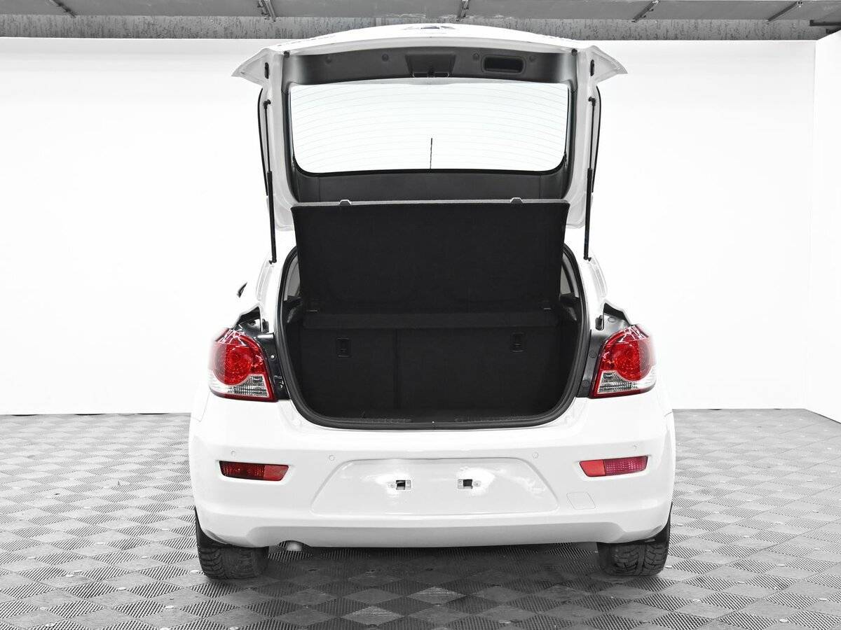 Б/У Шевроле Круз 2013 года. Фото: #4