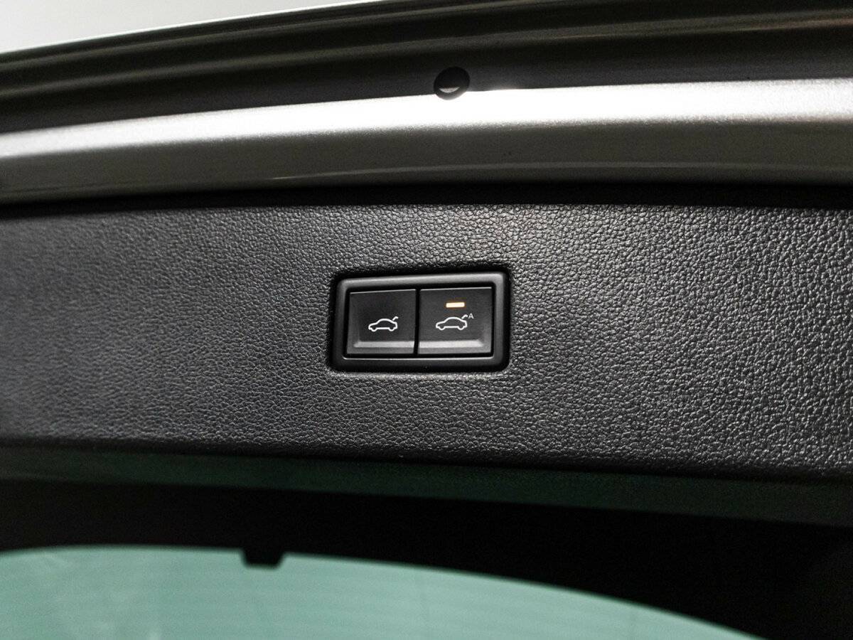 Б/У Фольксваген Тигуан 2019 года. Фото: #15