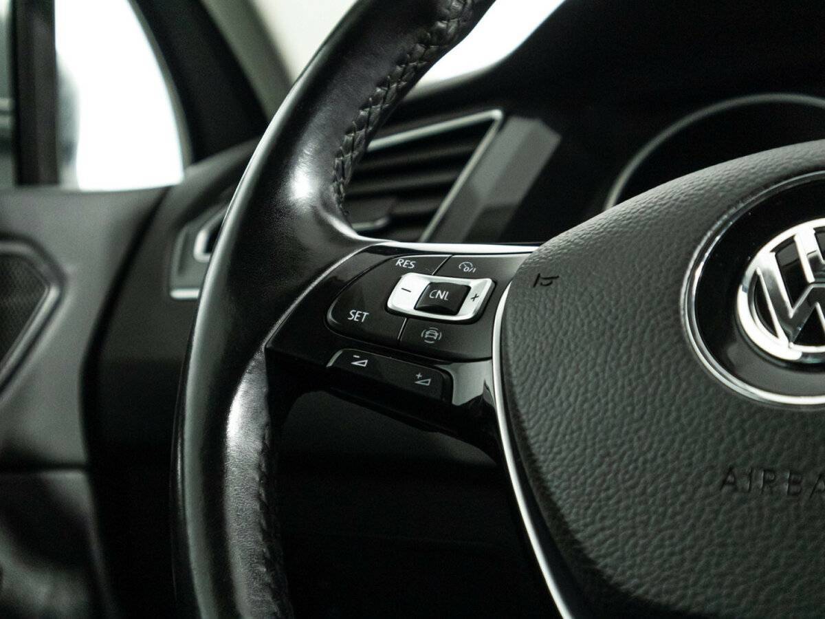 Б/У Фольксваген Тигуан 2019 года. Фото: #20