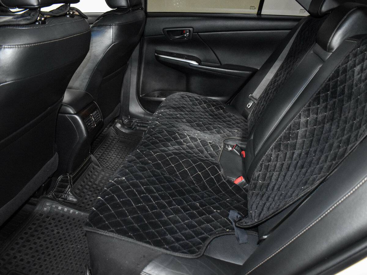 Б/У Тойота Камри 2018 года. Фото: #12