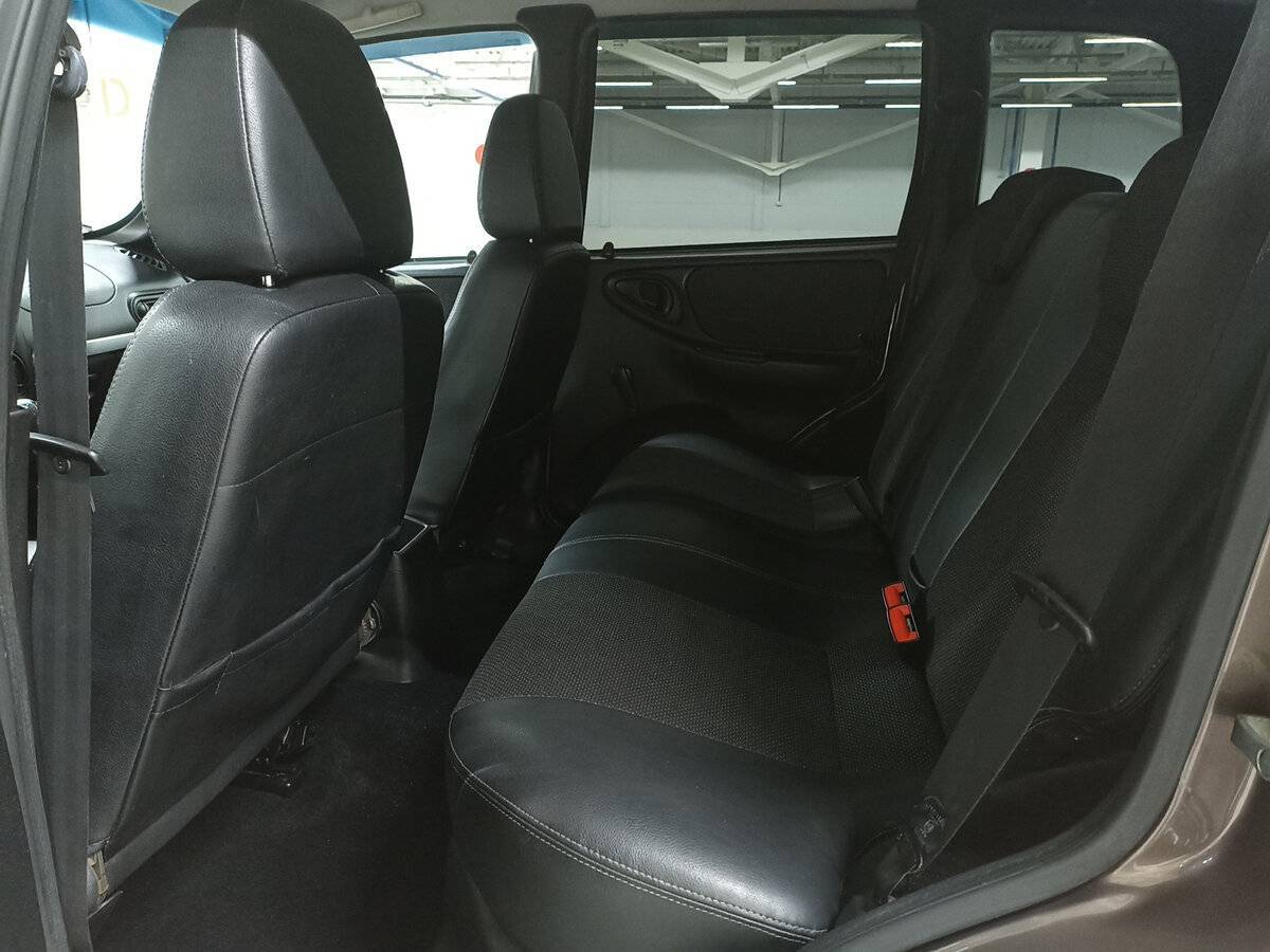 Б/У Шевроле Нива 2013 года. Фото: #11