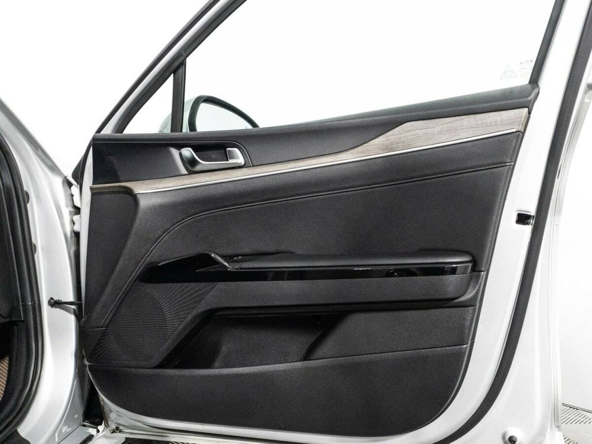 Б/У Киа К5 2020 года. Фото: #28