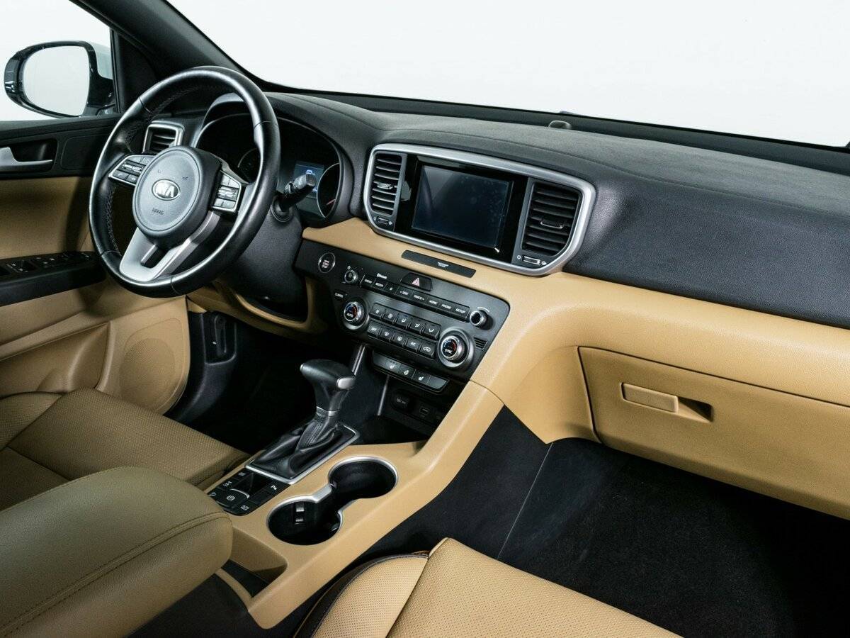 Б/У Киа Спортейдж 2018 года. Фото: #7