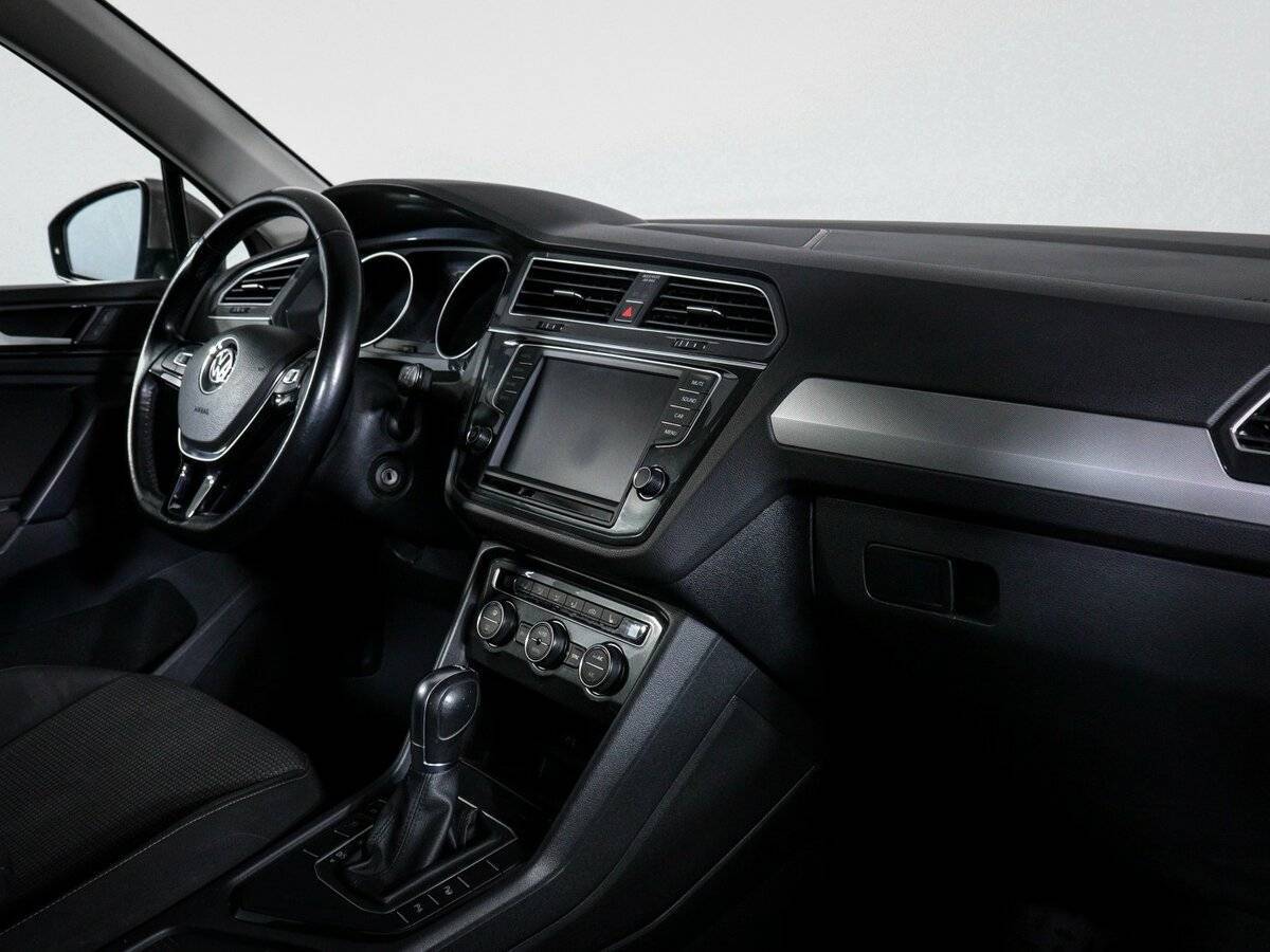 Б/У Фольксваген Тигуан 2017 года. Фото: #8