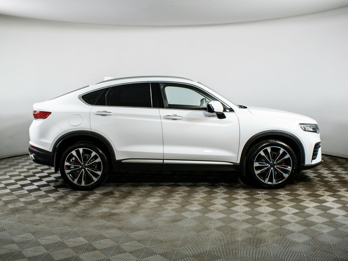 Geely Tugella 2022 года с пробегом. Фото: #3