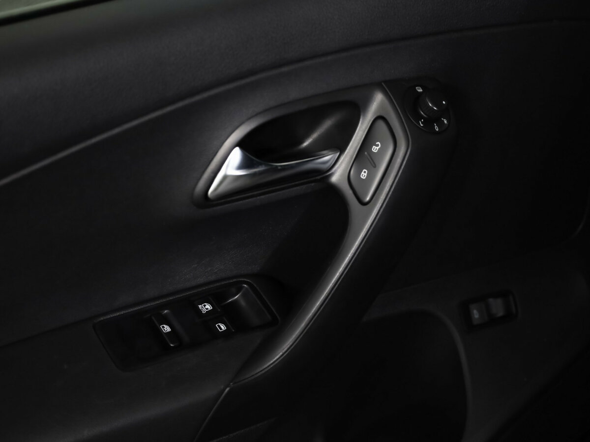 Б/У Фольксваген Поло 2013 года. Фото: #9