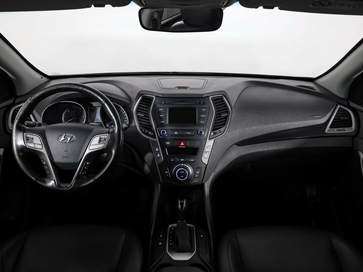 Б/У Хендай Санта Фе 2016 года. Фото: #9