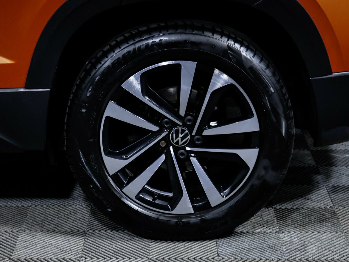 Volkswagen Taos 2021 года с пробегом. Фото: #11