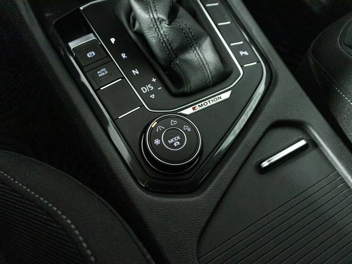 Б/У Фольксваген Тигуан 2018 года. Фото: #15