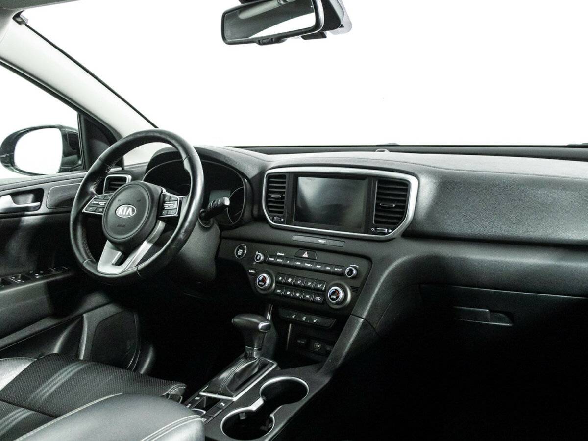 Б/У Киа Спортейдж 2020 года. Фото: #9