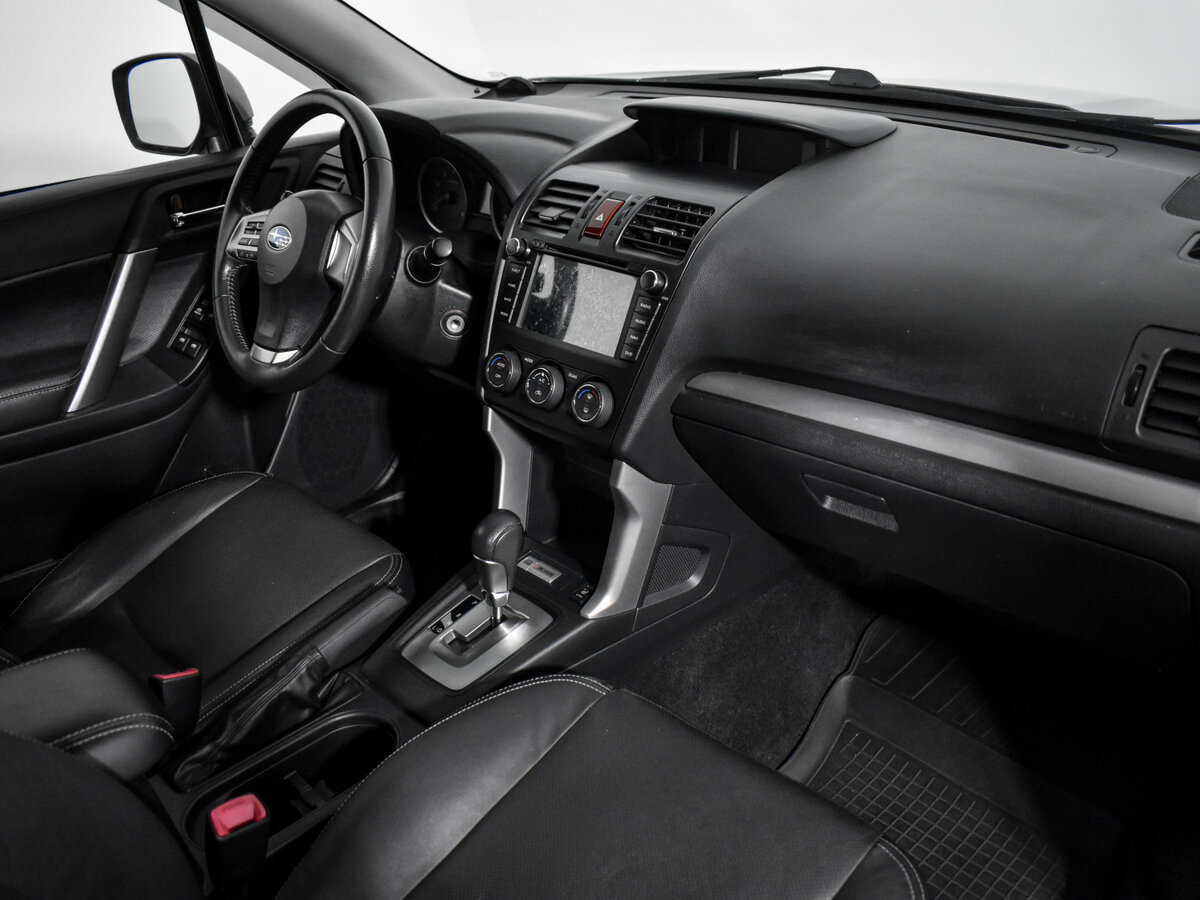 Subaru Forester 2014 года с пробегом. Фото: #9