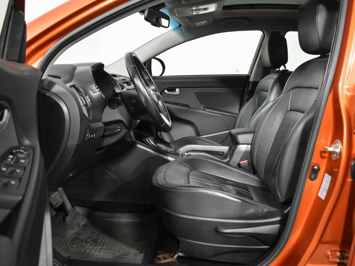 Б/У Киа Спортейдж 2014 года. Фото: #10