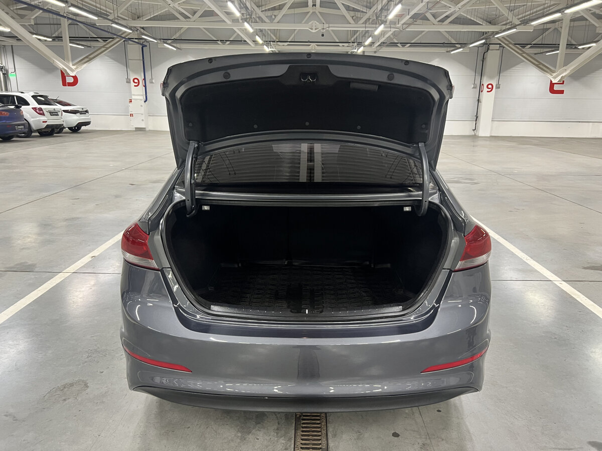 Б/У Хендай Елантра 2016 года. Фото: #9