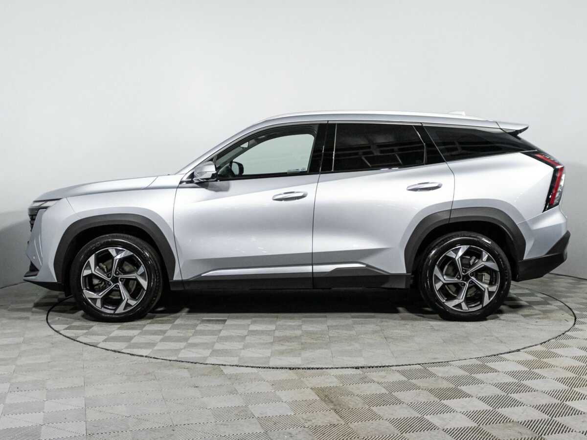 Geely Atlas 2024 года с пробегом. Фото: #7