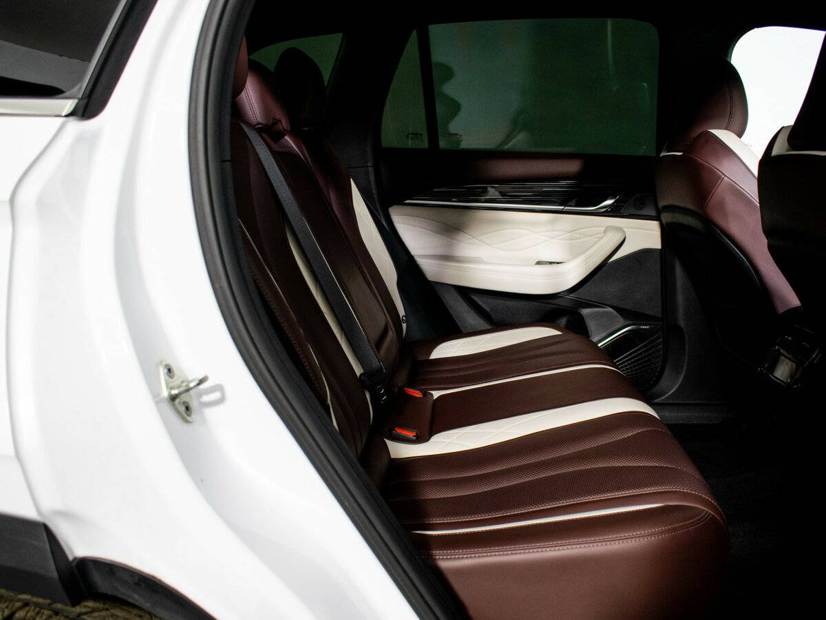 Geely Monjaro 2023 года с пробегом. Фото: #11