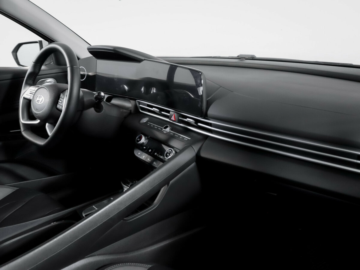 Б/У Хендай Елантра 2024 года. Фото: #6