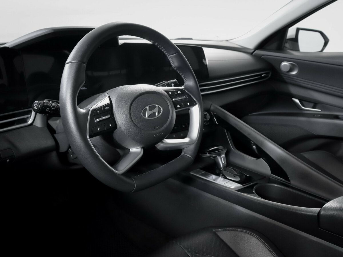 Б/У Хендай Елантра 2024 года. Фото: #10