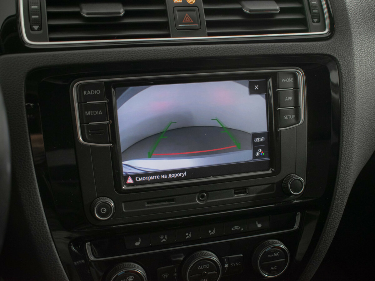 Б/У Фольксваген Джетта 2018 года. Фото: #12