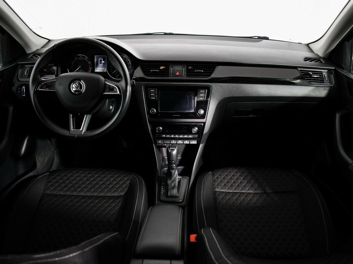 Б/У Шкода Рапид 2018 года. Фото: #13