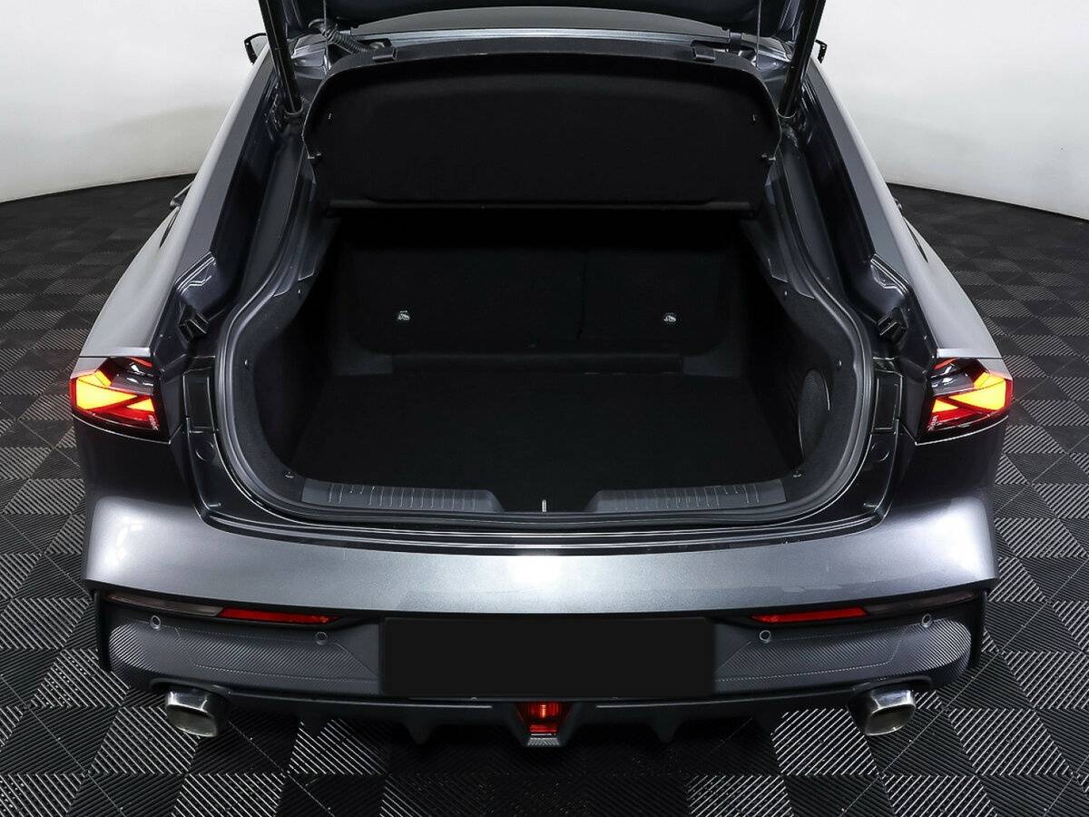 Б/У Чанган УНИ-В 2023 года. Фото: #9