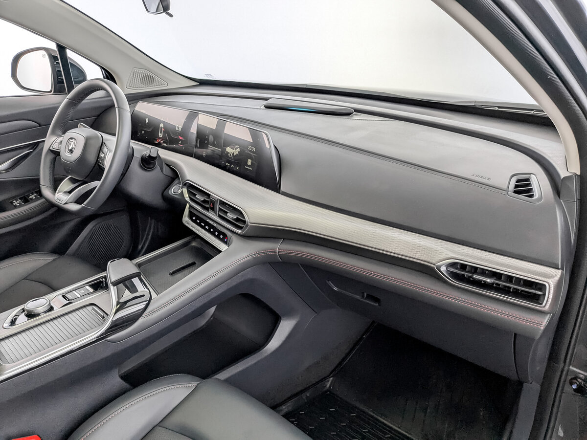 Б/У Чанган УНИ-Т 2023 года. Фото: #10