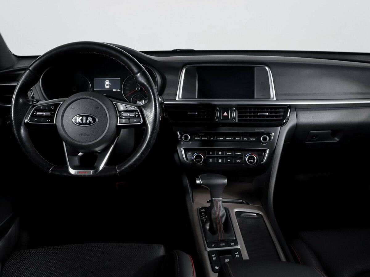 Kia Optima 2018 года с пробегом. Фото: #11