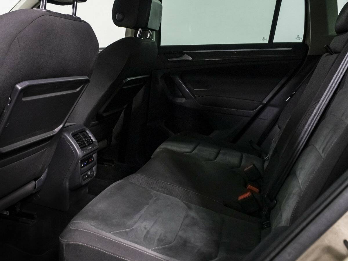 Volkswagen Tiguan 2018 года с пробегом. Фото: #7