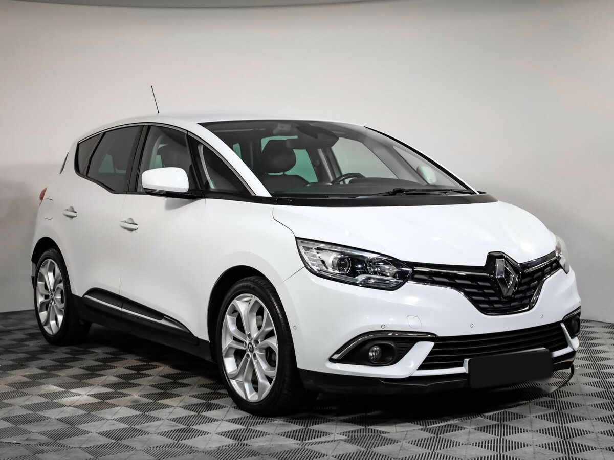 Renault Scenic 2018 года с пробегом. Фото: #2