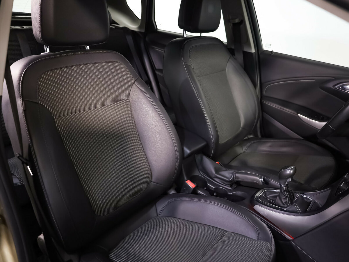 Б/У Опель Астра 2012 года. Фото: #15