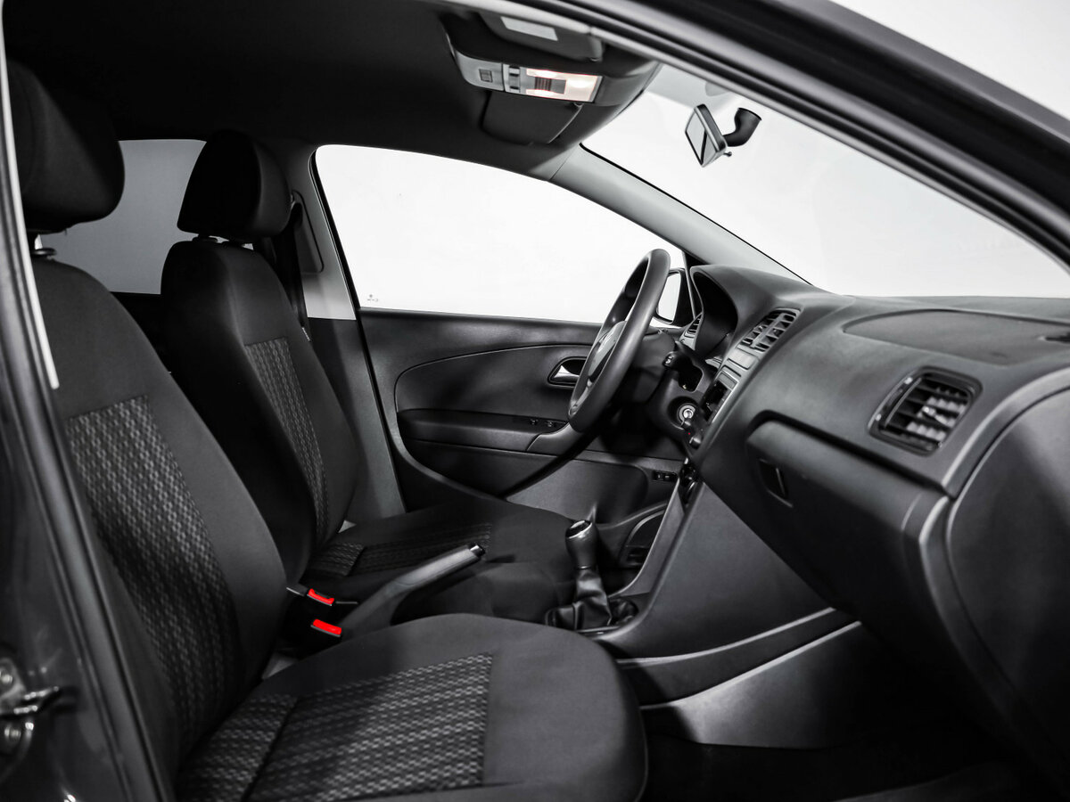 Volkswagen Polo 2018 года с пробегом. Фото: #16