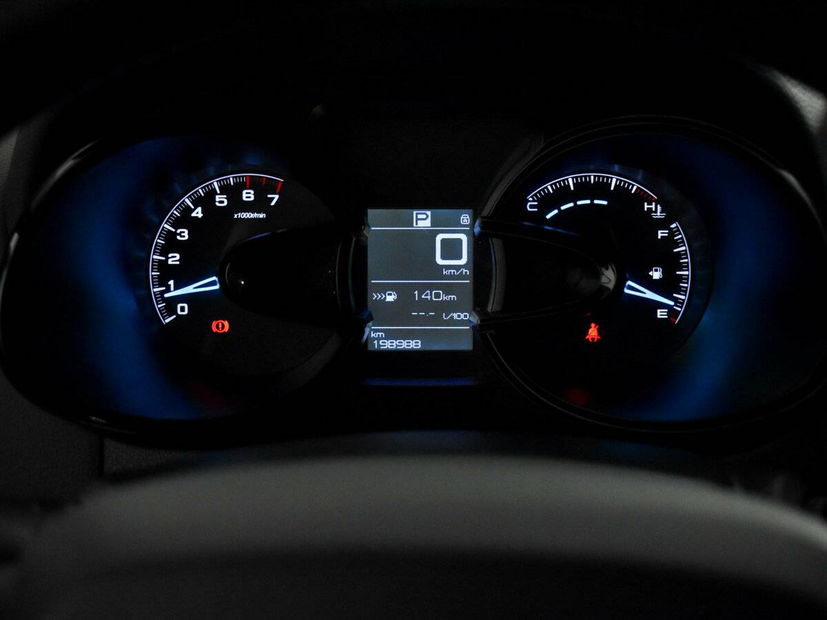 Б/У Дунфэн АИКС7 2017 года. Фото: #16