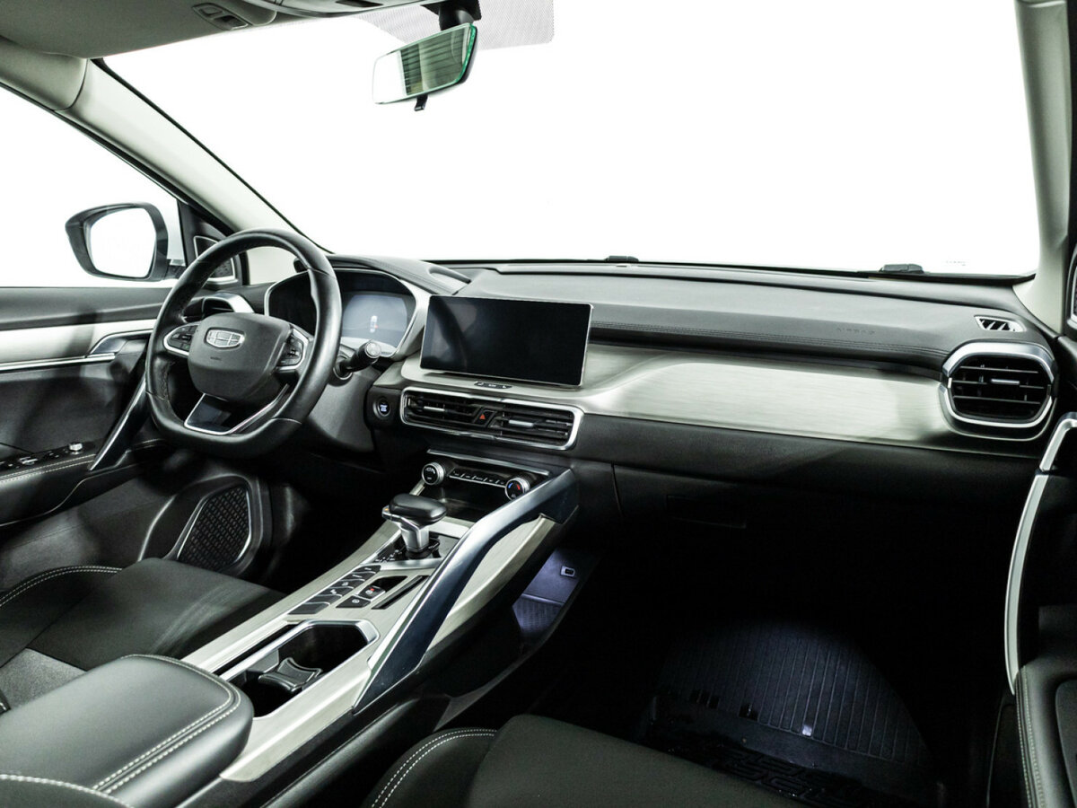 Geely Coolray 2023 года с пробегом. Фото: #8