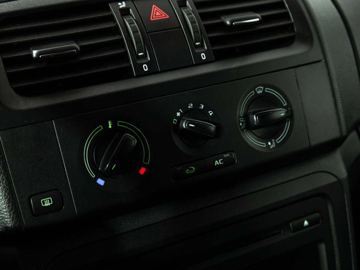 Skoda Fabia 2014 года с пробегом. Фото: #12