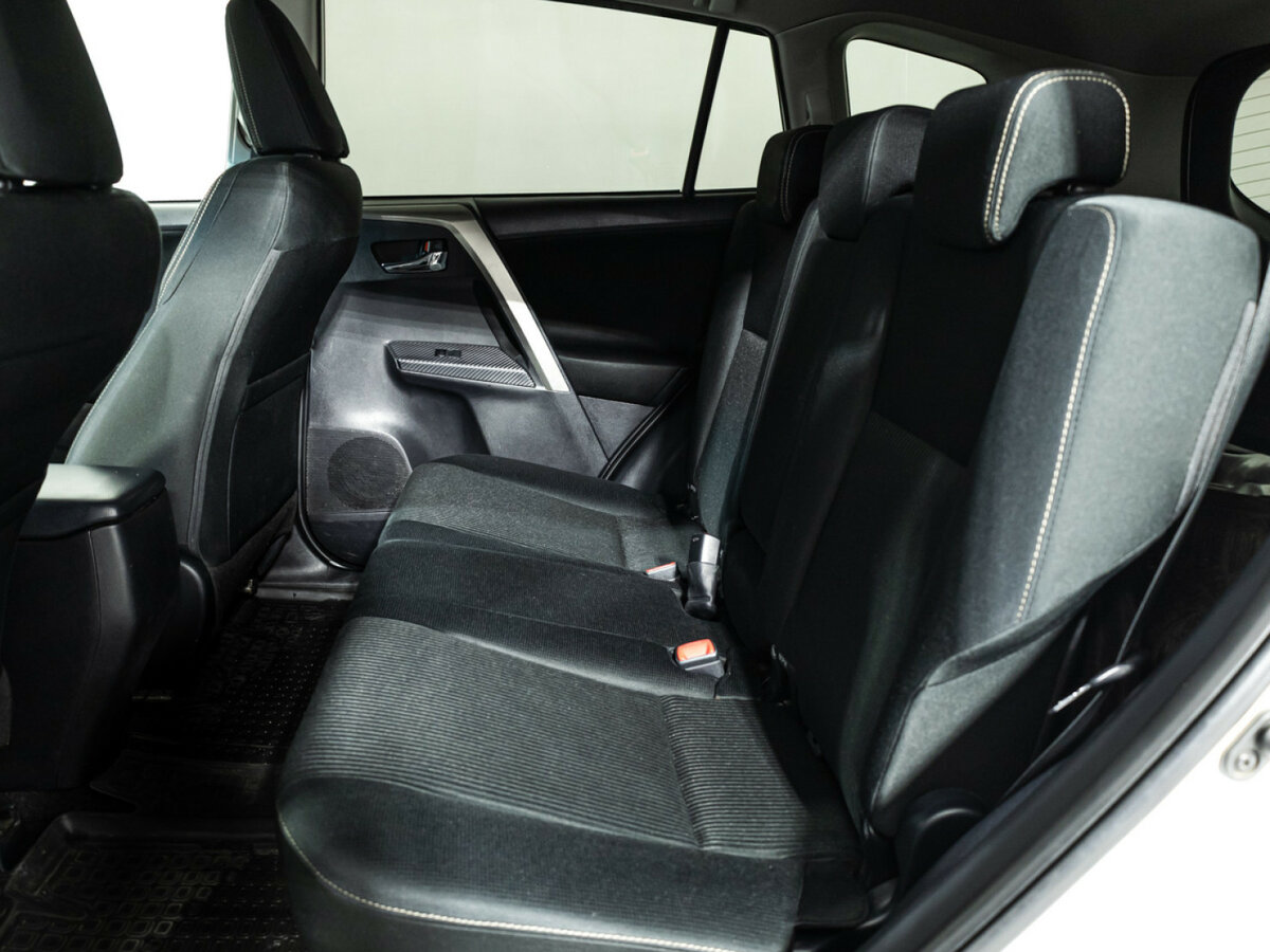 Toyota RAV4 2014 года с пробегом. Фото: #7