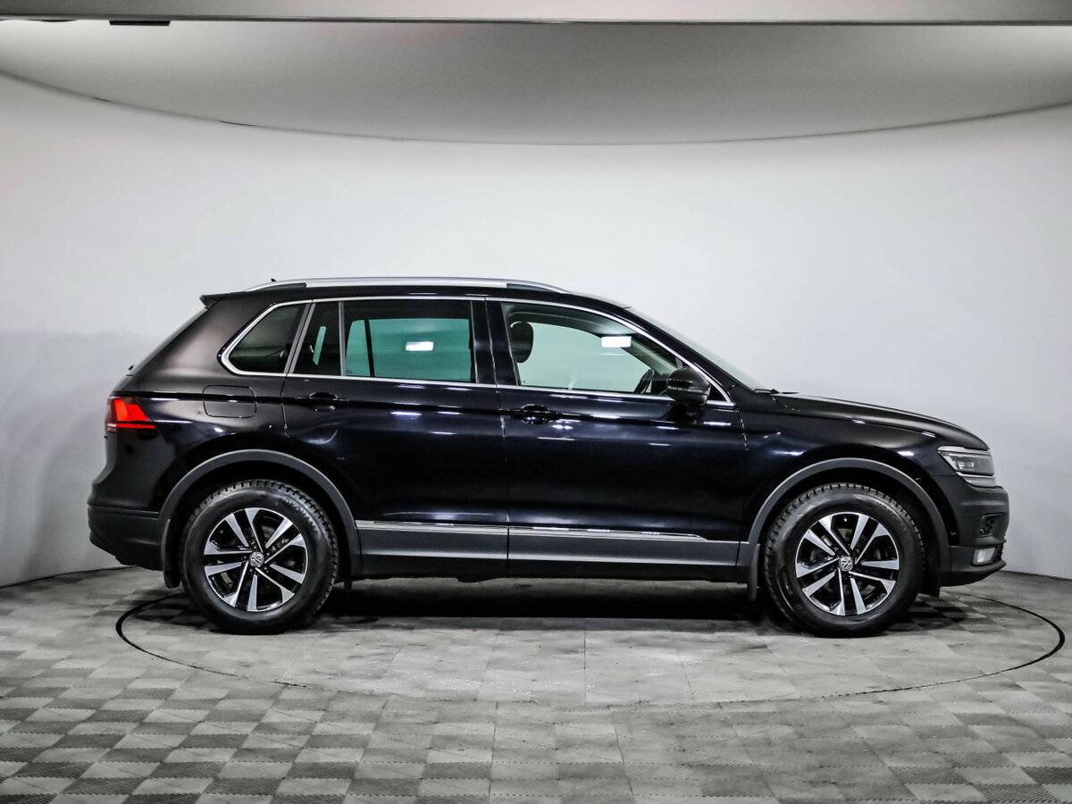 Volkswagen Tiguan 2019 года с пробегом. Фото: #3