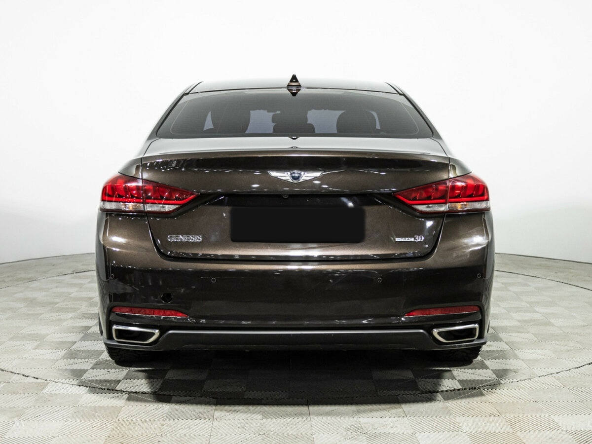 Hyundai Genesis 2015 года с пробегом. Фото: #5