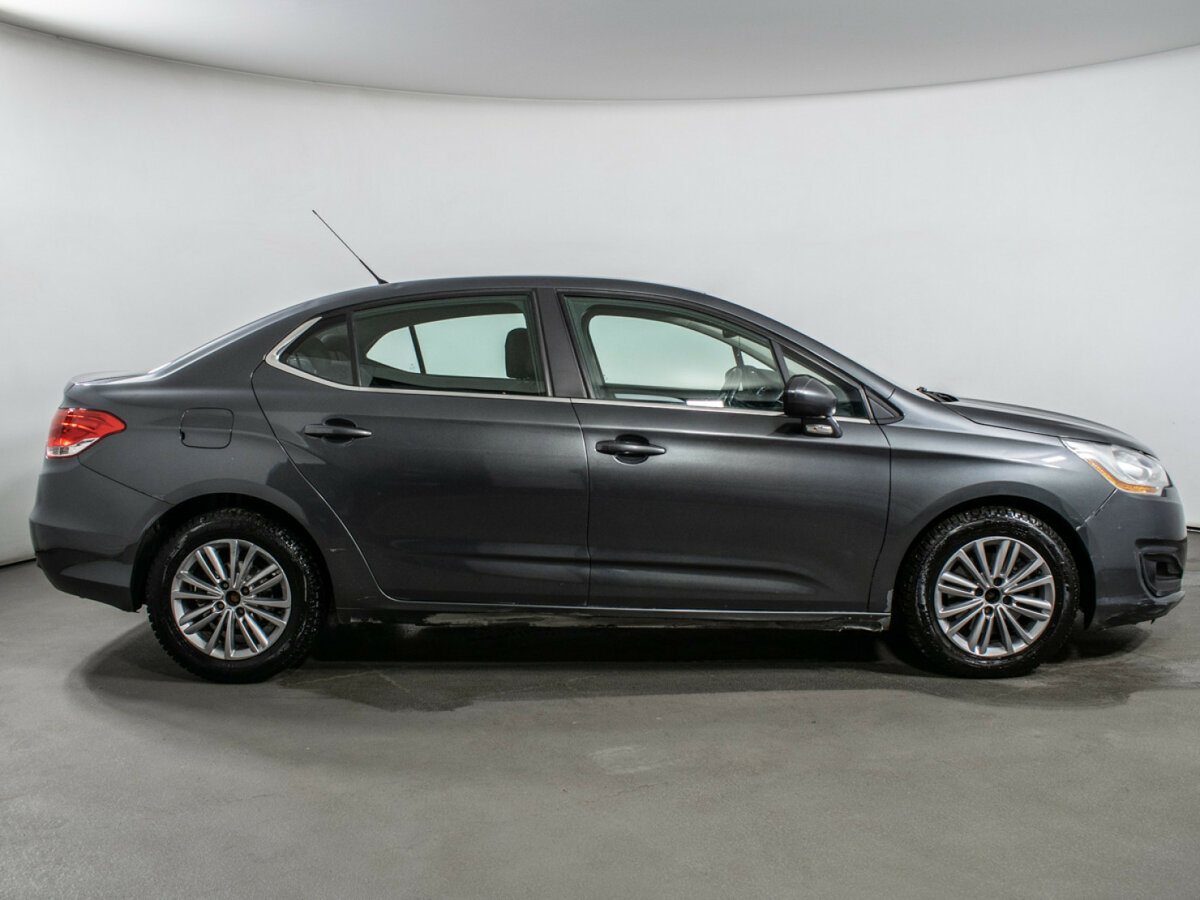 Б/У Ситроен Ц4 2013 года. Фото: #3