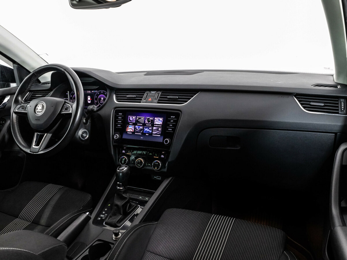 Skoda Octavia 2019 года с пробегом. Фото: #6