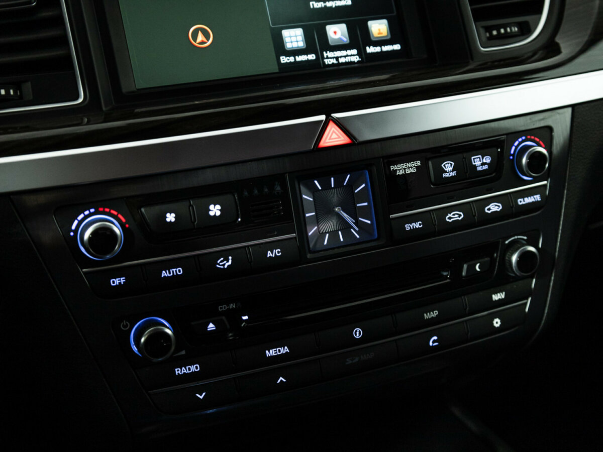 Hyundai Genesis 2015 года с пробегом. Фото: #13