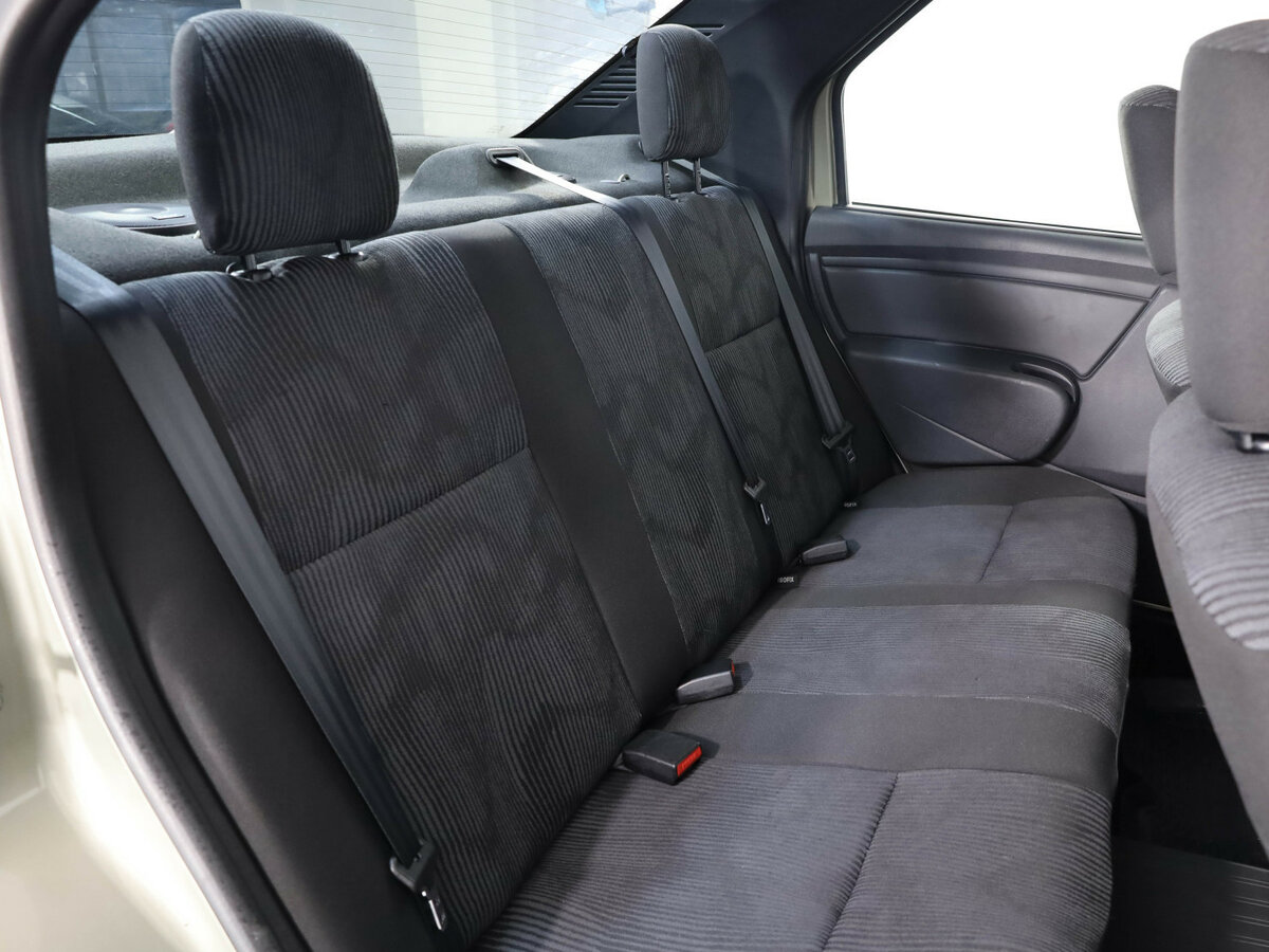 Renault Logan 2015 года с пробегом. Фото: #16