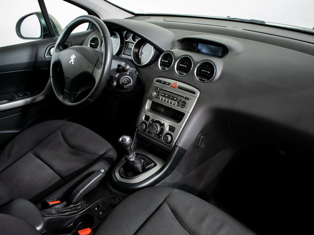 Peugeot 408 2013 года с пробегом. Фото: #9