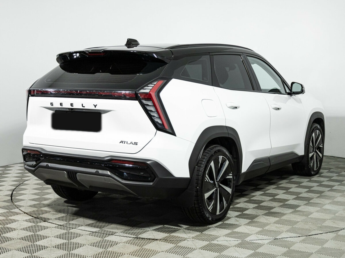 Geely Atlas 2023 года с пробегом. Фото: #3