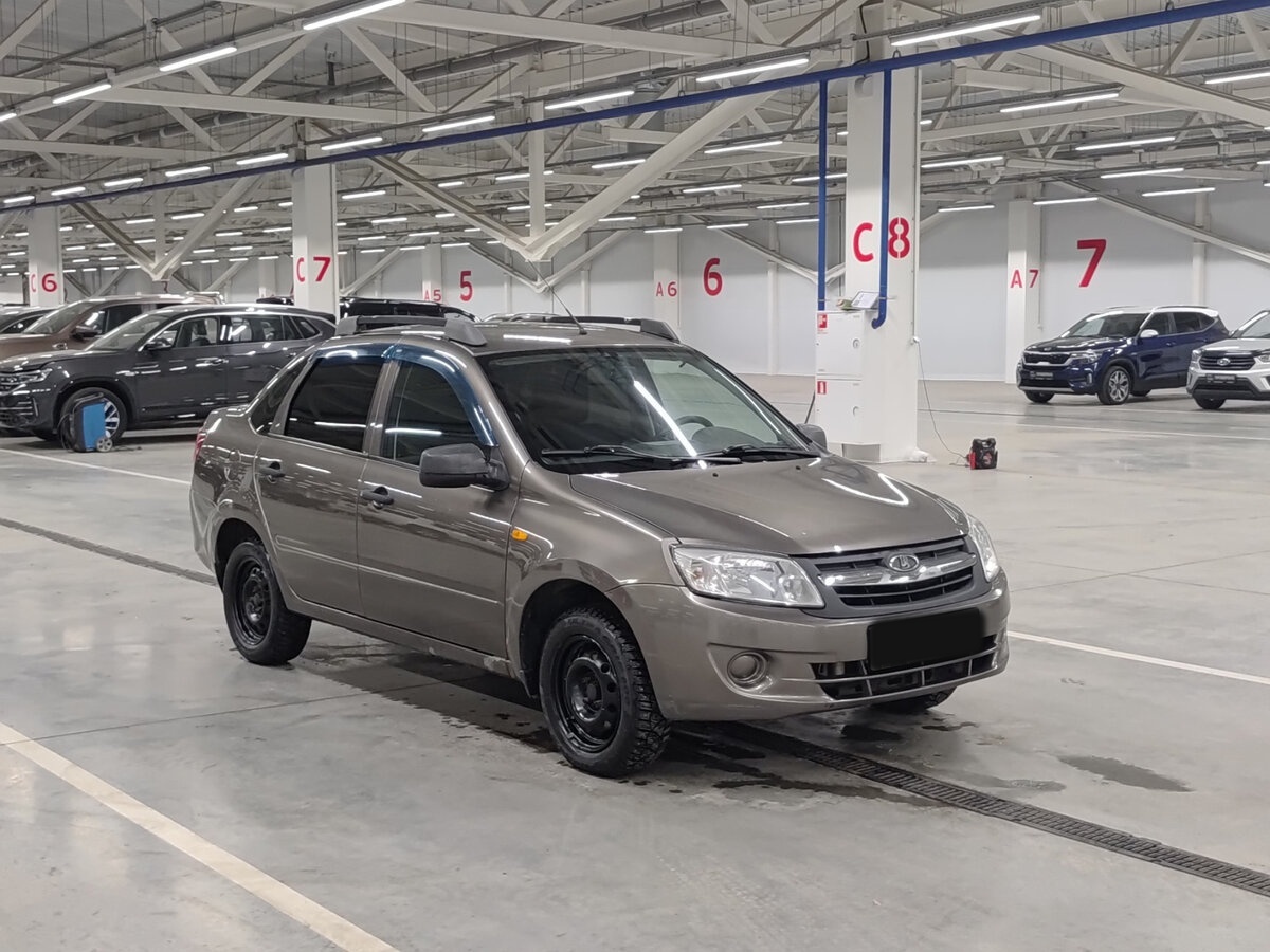 Lada (ВАЗ) Granta 2013 года с пробегом. Фото: #2