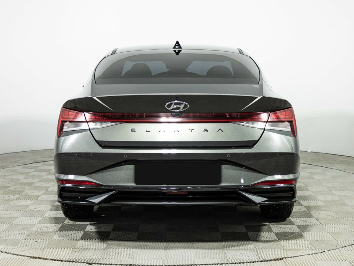 Hyundai Elantra 2022 года с пробегом. Фото: #5
