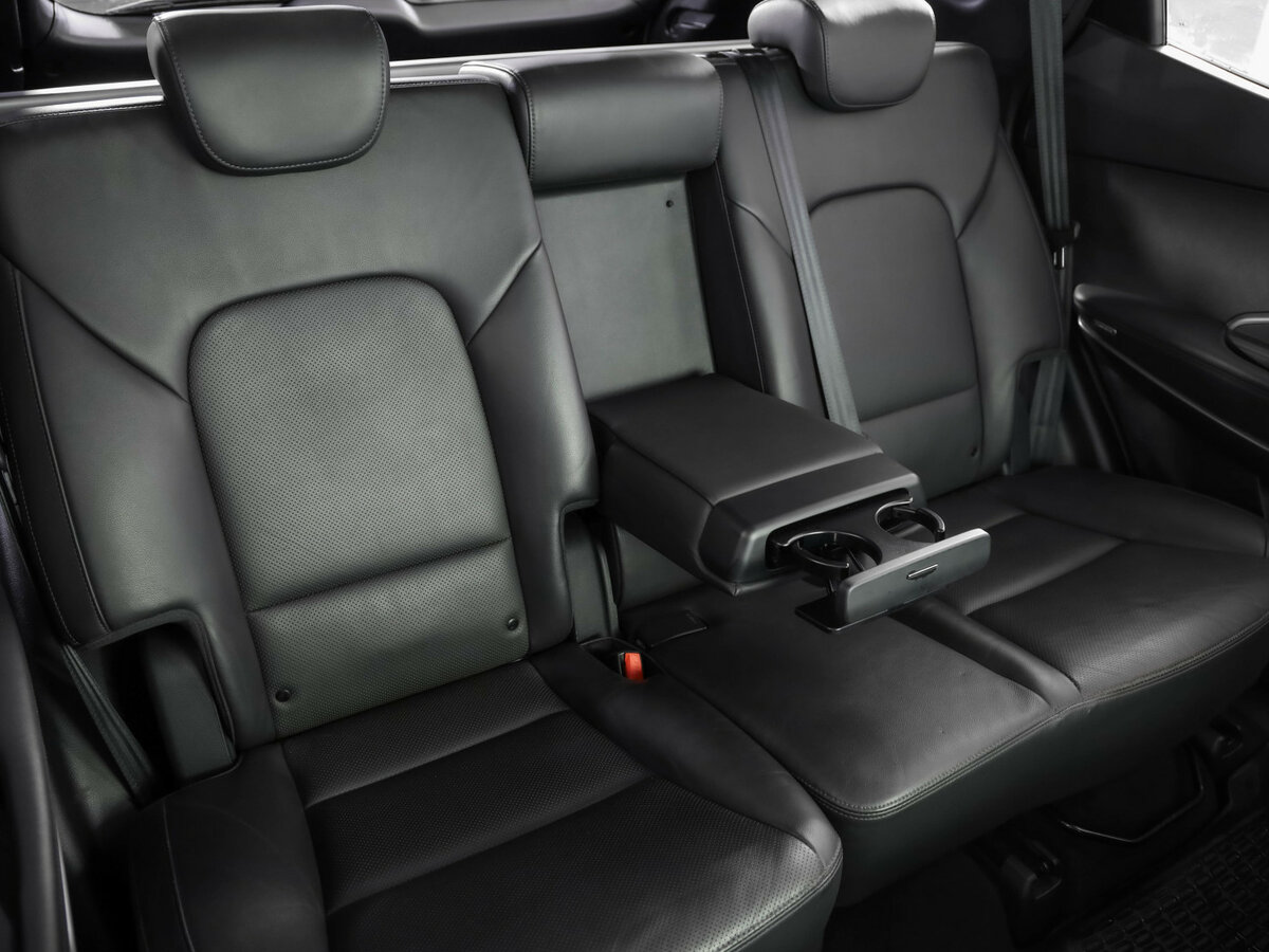 Hyundai Santa Fe 2014 года с пробегом. Фото: #25